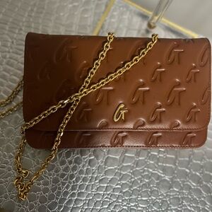 GLAMAHOLIC MONOGRAM BROWN WALLET ON CHAIN 
GOLD HARDWARE